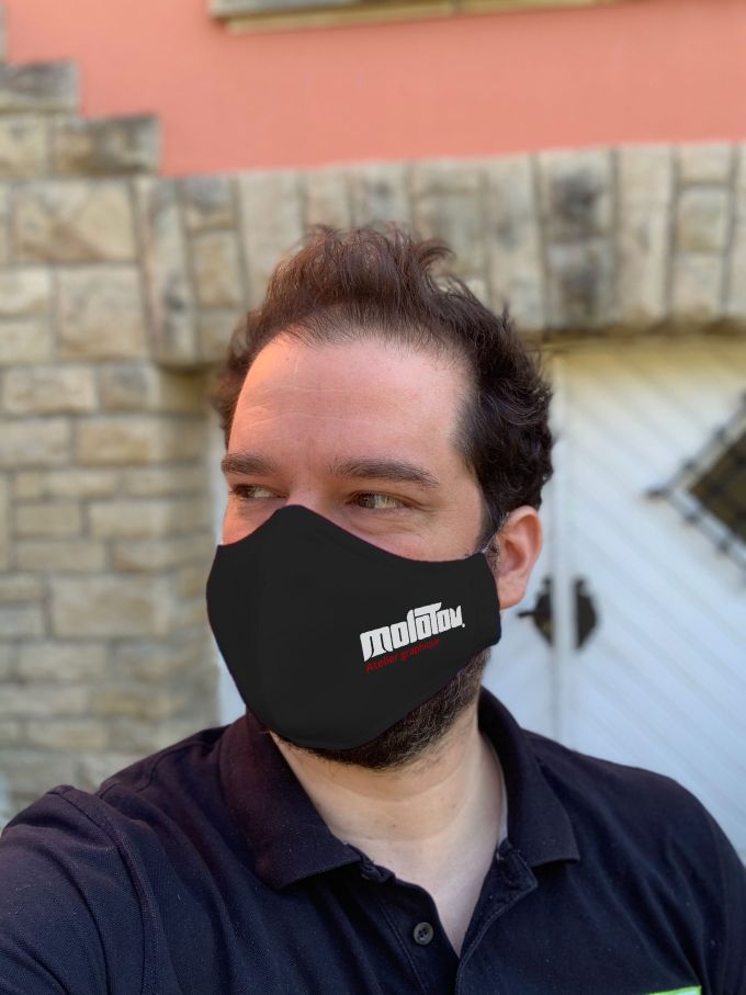 Masque noir personnalisé